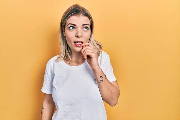 Beautiful Caucasian Woman Wearing Casual White Shirt Looking Stressed Nervous — Stock Photo, Image