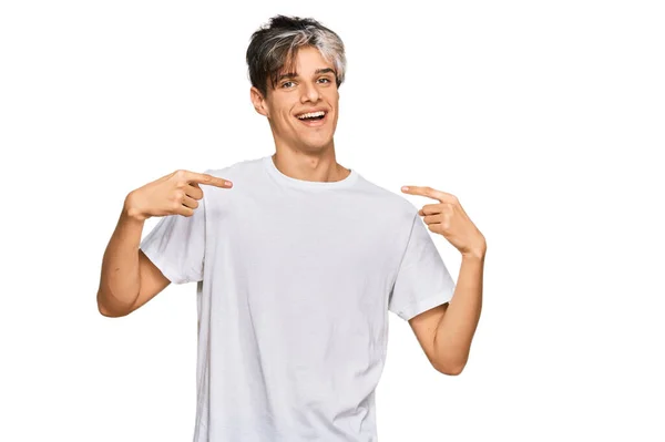 Young Hispanic Man Wearing Casual White Tshirt Looking Confident Smile — Stock Photo, Image