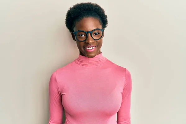 Young African American Girl Wearing Casual Clothes Glasses Happy Cool — Stock Photo, Image