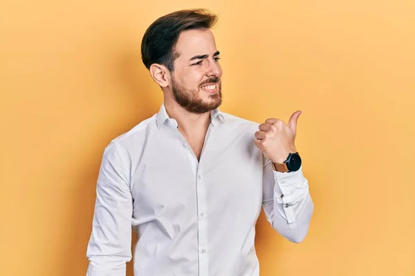 Handsome Caucasian Man Beard Wearing Business White Shirt Pointing Thumb — Stock Photo, Image