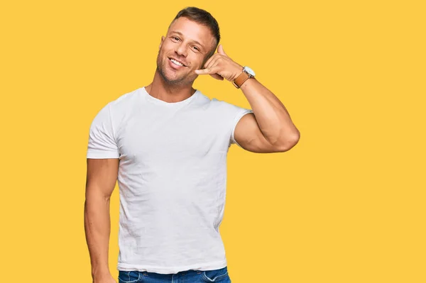 Handsome Muscle Man Wearing Casual White Tshirt Smiling Doing Phone — Stock Photo, Image