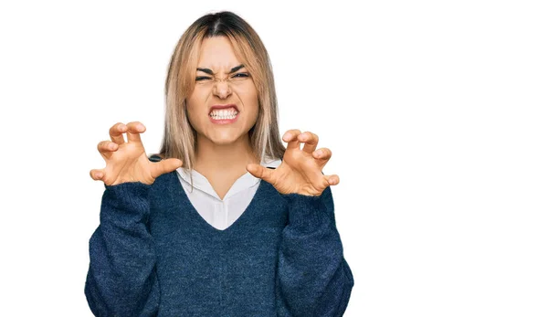 Jeune Femme Caucasienne Portant Des Vêtements Décontractés Souriant Drôle Faisant — Photo