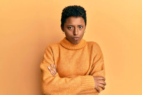 Jovem Afro Americana Vestindo Roupas Casuais Céticas Nervosas Desaprovando Expressão — Fotografia de Stock