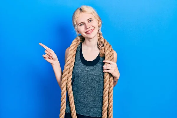 Vacker Kaukasiska Kvinna Med Blont Hår Utbildning Med Strid Rep — Stockfoto