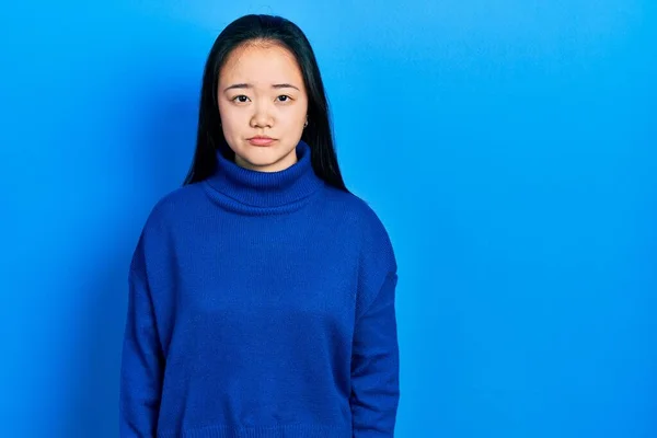 Jong Chinees Meisje Met Casual Kleding Depressief Zorgen Voor Verdriet — Stockfoto