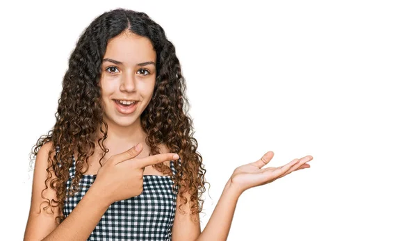 Teenager Hispanic Girl Wearing Casual Clothes Amazed Smiling Camera While — Stock Photo, Image