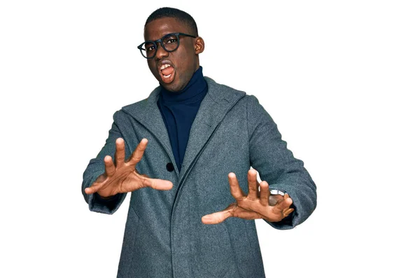 Jeune Homme Afro Américain Portant Des Vêtements Travail Des Lunettes — Photo