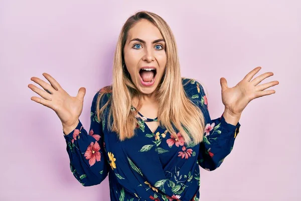 Young Caucasian Woman Wearing Casual Clothes Celebrating Crazy Amazed Success — Stock Photo, Image
