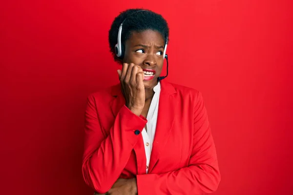 Jeune Fille Afro Américaine Portant Casque Agent Centre Appels Air — Photo