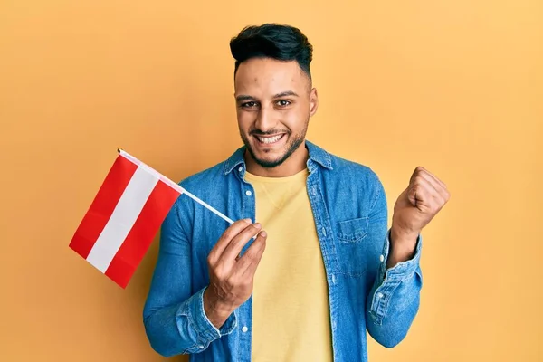 Ung Arabisk Man Håller Strupen Flagga Skriker Stolt Firar Seger — Stockfoto