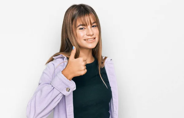 Tiener Blank Meisje Draagt Casual Kleding Doet Vrolijke Duimen Omhoog — Stockfoto