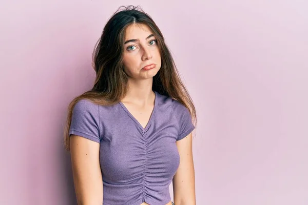 Jonge Blanke Vrouw Draagt Nonchalante Kleren Depressief Zorgen Voor Verdriet — Stockfoto