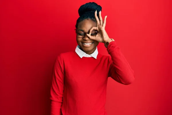 Young African American Woman Wearing Casual Clothes Glasses Doing Gesture — Stock Photo, Image