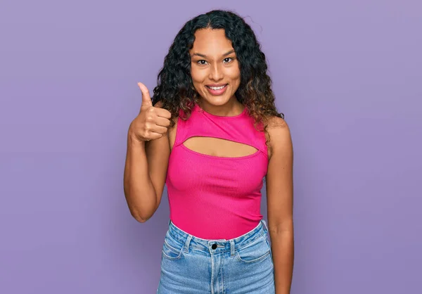 Young Hispanic Woman Curly Hair Wearing Pink Top Smiling Happy — Stock Photo, Image