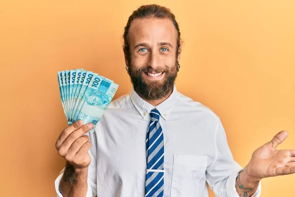 Handsome Business Man Beard Long Hair Holding 100 Brazilian Real — Stock Photo, Image