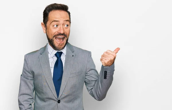 Homem Meia Idade Vestindo Roupas Negócios Sorrindo Com Rosto Feliz — Fotografia de Stock