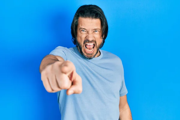 Middle Age Caucasian Man Wearing Casual Clothes Pointing Displeased Frustrated — Stock Photo, Image