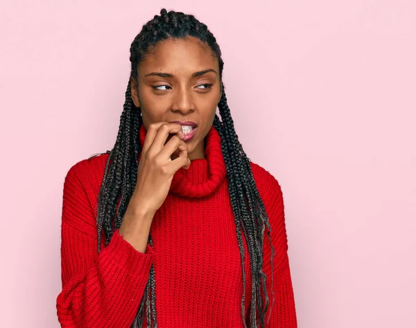 Mulher Afro Americana Vestindo Camisola Inverno Casual Olhando Estressado Nervoso — Fotografia de Stock