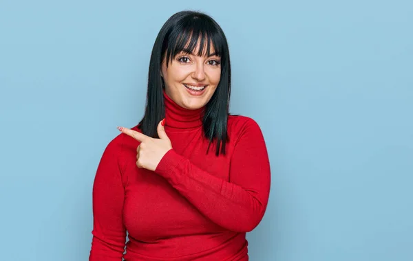 Young Hispanic Woman Wearing Casual Clothes Cheerful Smile Face Pointing — Stock Photo, Image