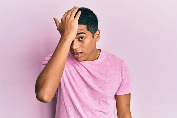 Young Handsome Hispanic Man Wearing Casual Pink Shirt Surprised Hand — Stock Photo, Image