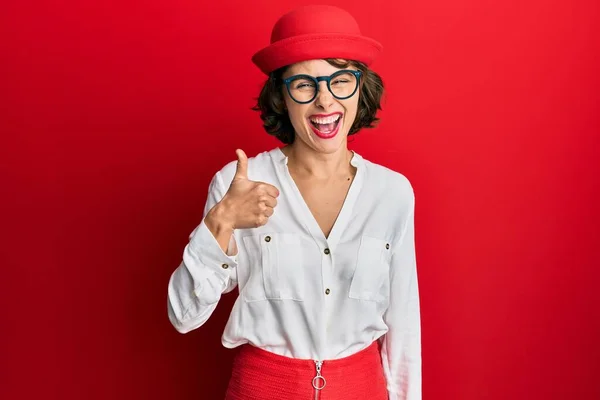 Young Brunette Woman Wearing Stewardess Style Glasses Smiling Happy Positive — Stock Photo, Image