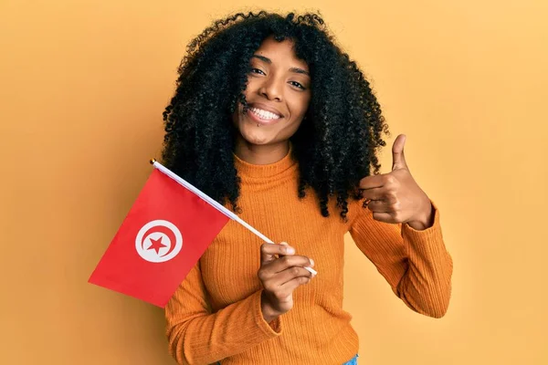 African American Woman Afro Hair Holding Turkey Flag Smiling Happy — Foto de Stock