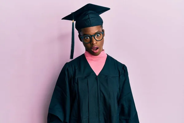 Young African American Girl Wearing Graduation Cap Ceremony Robe Shock — Stock Photo, Image