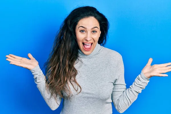 Young Hispanic Woman Wearing Casual Clothes Celebrating Victory Happy Smile — Stock Photo, Image