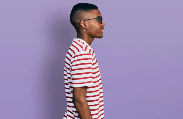 Young African American Man Wearing Casual Shirt Glasses Looking Side — Stock Photo, Image