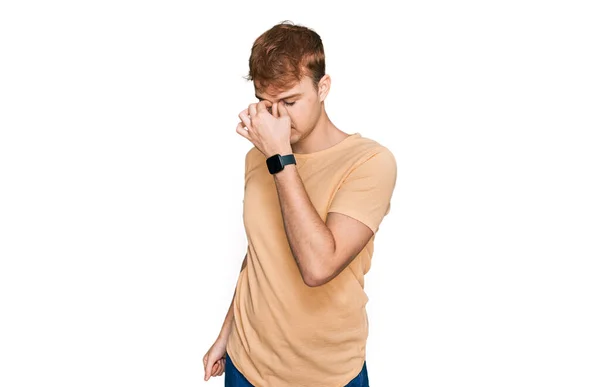 Young Caucasian Man Wearing Casual Clothes Tired Rubbing Nose Eyes — Stock Photo, Image