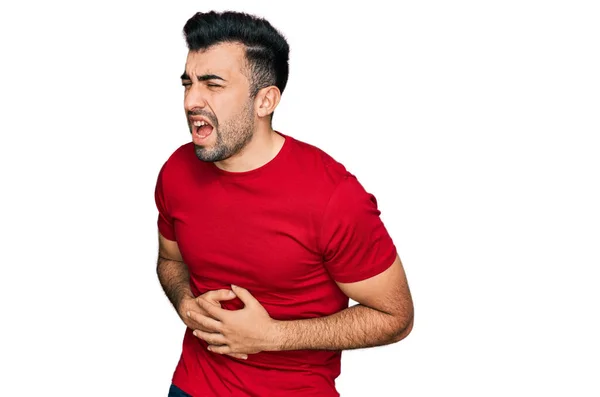 Spaanse Man Met Baard Draagt Casual Rood Shirt Met Hand — Stockfoto