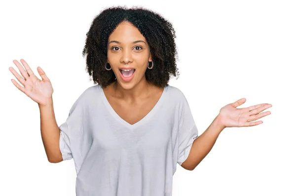 Young African American Girl Wearing Casual Clothes Celebrating Crazy Amazed — Stock Photo, Image