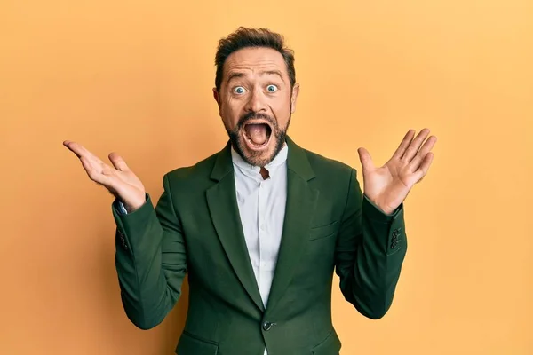 Middle Age Man Wearing Business Suit Celebrating Crazy Amazed Success — Stock Photo, Image