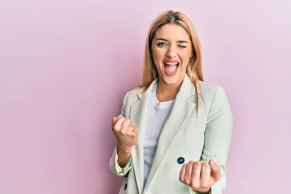Young Caucasian Woman Wearing Business Clothes Celebrating Surprised Amazed Success — Stock Photo, Image
