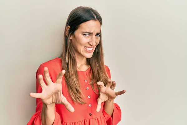 Junge Schöne Frau Lässiger Kleidung Angewidert Ausdruck Unzufrieden Und Ängstlich — Stockfoto