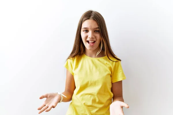 Jonge Brunette Tiener Samen Staan Geïsoleerde Achtergrond Glimlachend Vrolijk Met — Stockfoto