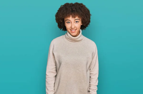 Young Hispanic Girl Wearing Wool Winter Sweater Happy Cool Smile — Stock Photo, Image