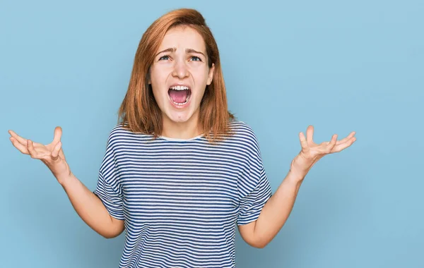 Young Caucasian Woman Wearing Casual Clothes Crazy Mad Shouting Yelling — Stock Photo, Image