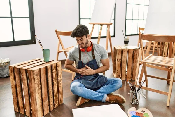 Mide Bulantısı Acı Verici Bir Hastalık Yüzünden Sanat Stüdyosunda Oturan — Stok fotoğraf