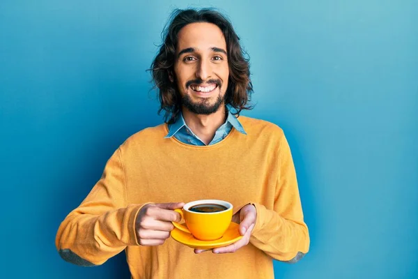 Young Hispanic Man Drinking Cup Coffee Smiling Happy Cool Smile — ストック写真