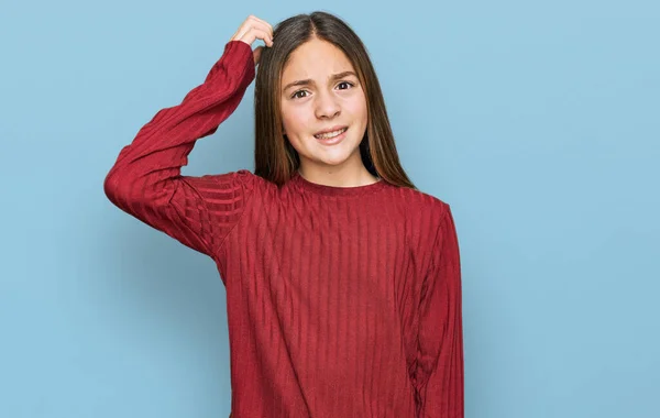 Mooi Brunette Klein Meisje Dragen Casual Trui Verwarren Vragen Vraag — Stockfoto