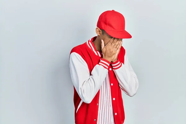 Jeune Homme Afro Américain Portant Uniforme Baseball Avec Une Expression — Photo