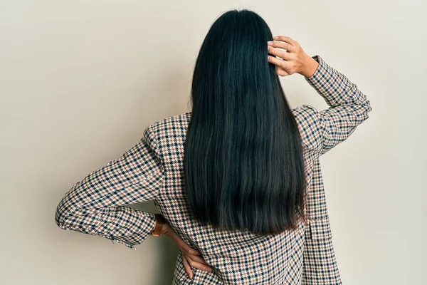 Young Chinese Woman Wearing Business Style Glasses Backwards Thinking Doubt — Photo