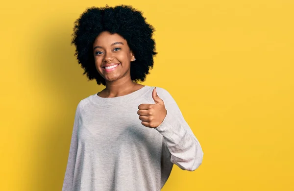 Young African American Woman Wearing Casual Clothes Doing Happy Thumbs — Stock Photo, Image