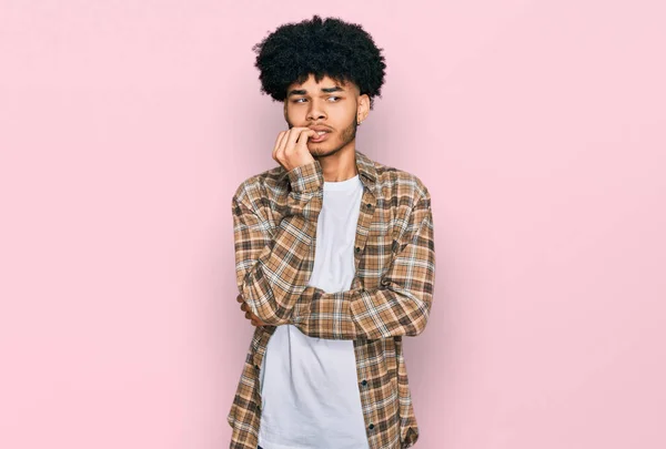 Young African American Man Afro Hair Wearing Casual Clothes Looking — Stock Photo, Image