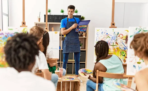 Grupo Personas Sonriendo Feliz Dibujo Clase Pintura Estudio Arte —  Fotos de Stock