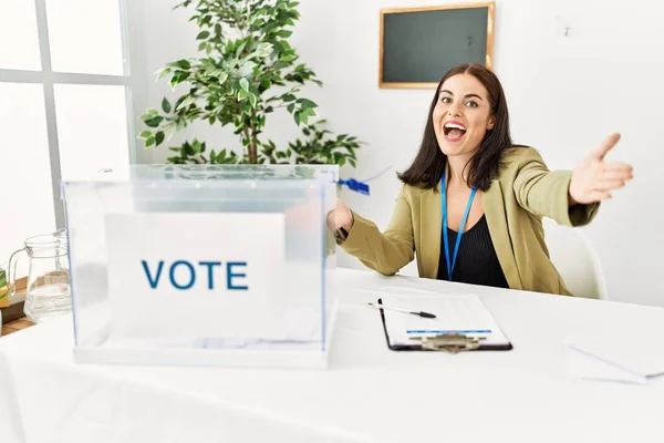 Young Brunette Woman Sitting Election Table Voting Ballot Looking Camera — Stock Photo, Image