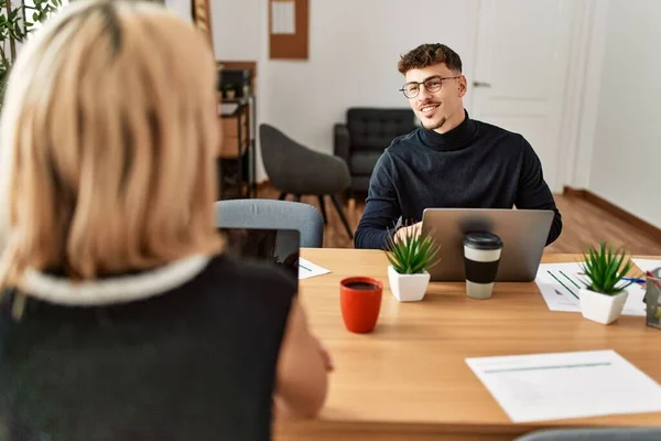 Two Business Workers Smiling Happy Working Using Laptop Office — Stock Photo, Image