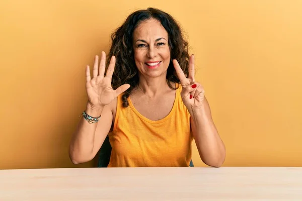 Beautiful Middle Age Woman Wearing Casual Clothes Sitting Table Showing — Stock Photo, Image