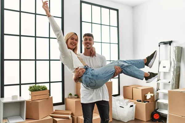 Man Holding Arms His Girlfriend New Home — Stock Photo, Image